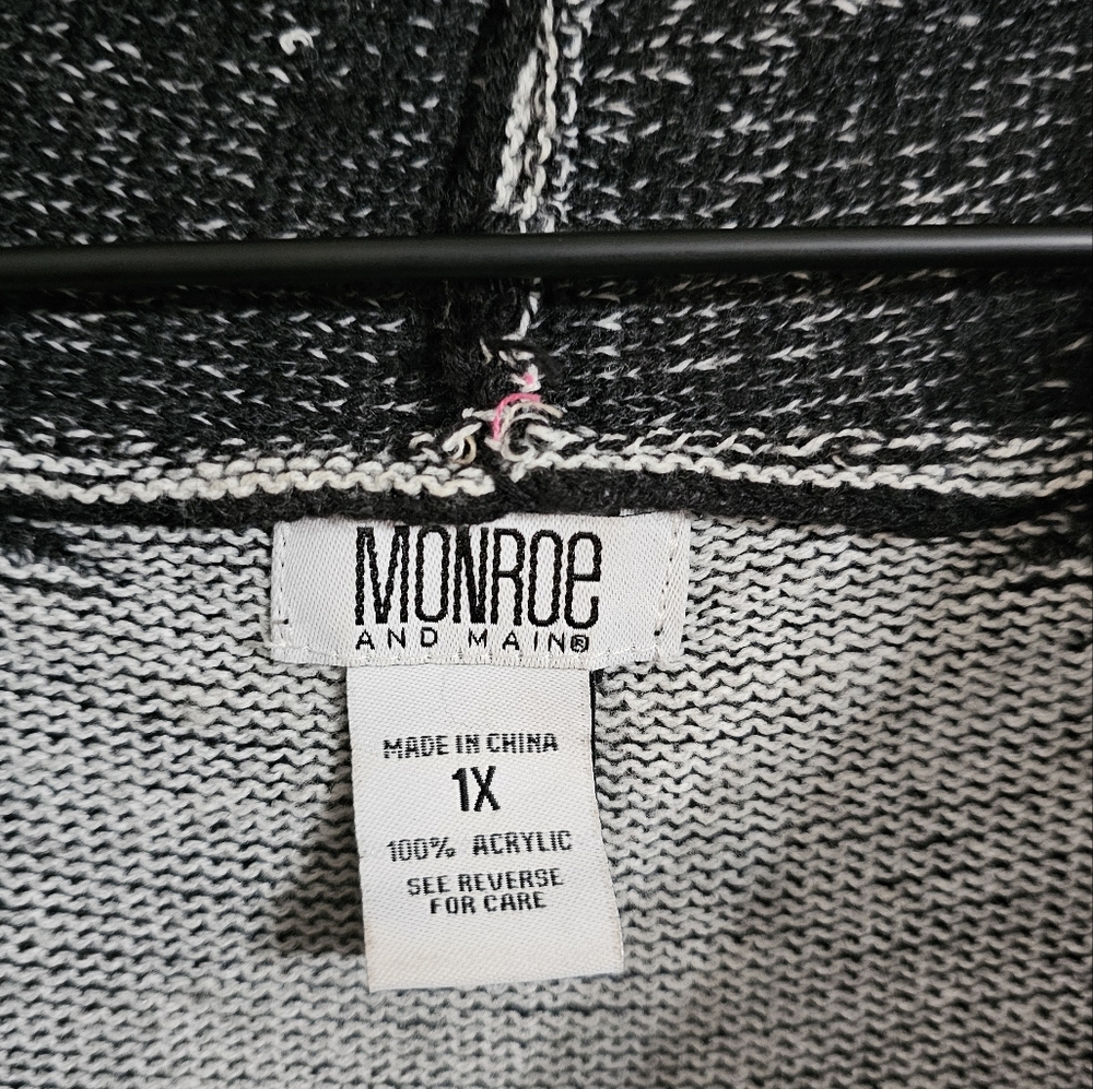 Monroe & Main Women 1X Sweater Dress Black Gray Aztec Cowl Neck Boho Cozy - Picture 4 of 6